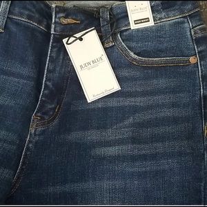 Judy Blue Jeans 28 new